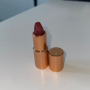 Charlotte Tilbury “Walk Of No Shame” Mini Lipstick